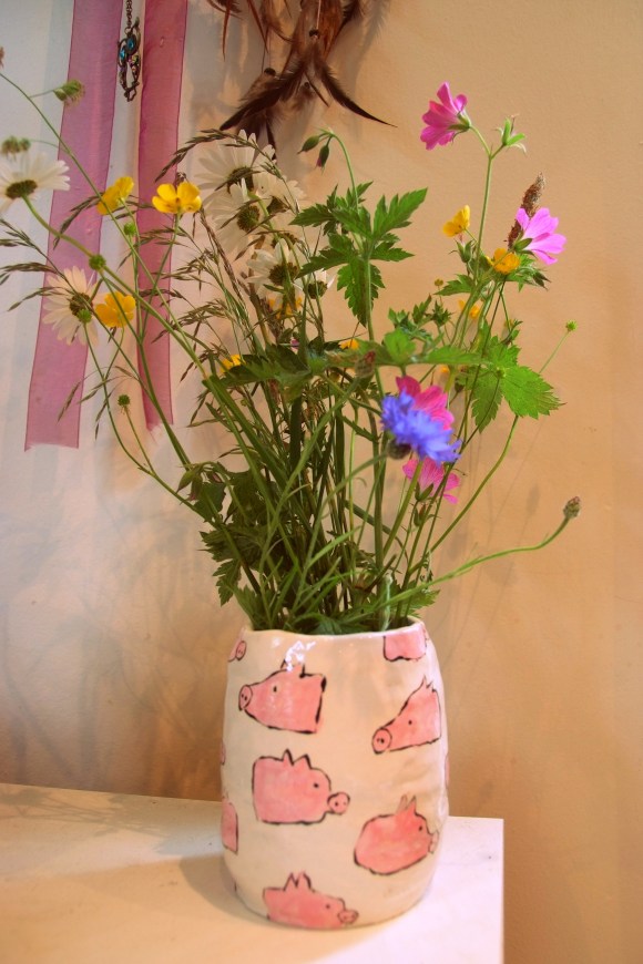 pig vase